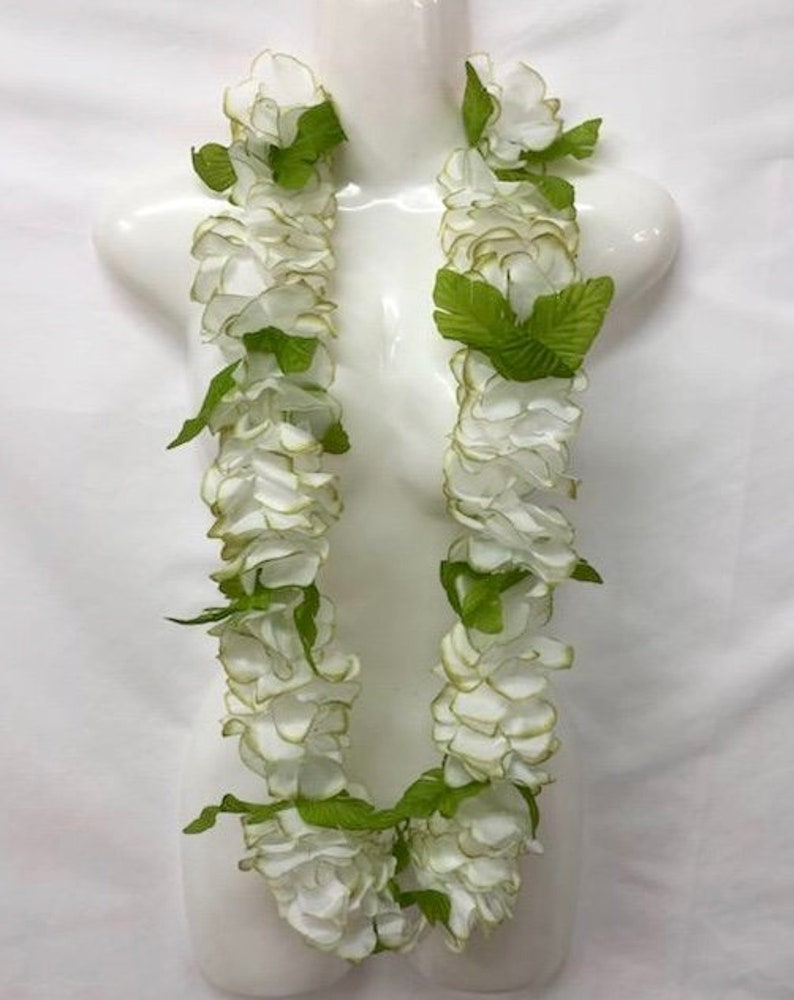 Plumeria Lei 46 inch