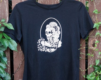 Women's Skull Portrait T-Shirt