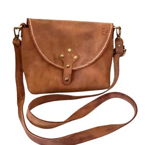 Echt Leder Tasche - Handgemachte Tasche - Minimalistische Leder - Pflanzlich gegerbtes Leder - Vollnarbenleder - Ledertasche Damen - Crossbody Bag