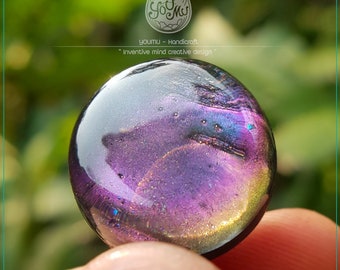 Collar con colgante de resina de teca tailandesa: Túnica de cera de camaleón