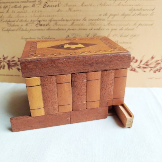 Antique mystery jewelry box with secret compartme… - image 5