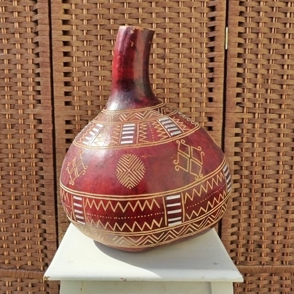 Large African Calabash, beautiful craftsmanship, geometric design, vintage ethnic folk art