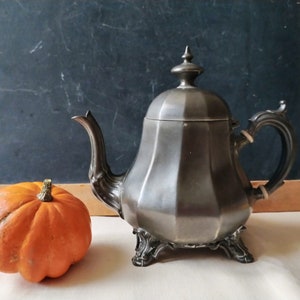 Antique English teapot, Tyler of Sheffield 19 th century pewter tea pot