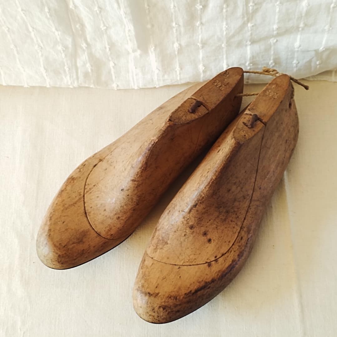 Antique Shoe Forms Canada