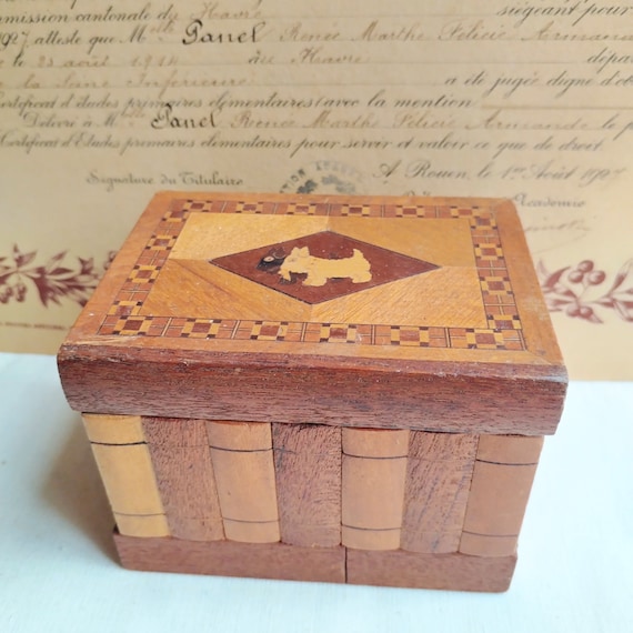 Antique mystery jewelry box with secret compartme… - image 2