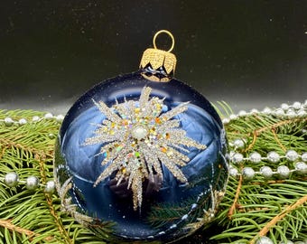 大きな赤い手描きのクリスマスガラスオーナメント、手作りのクリスマス