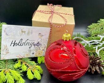 Holiday Keepsake: Personalized Christmas Gift - Red Handmade Christmas glass ornament