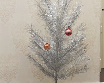 アルミ製クリスマスツリー、シルバー、アルミ、ツリー、クリスマス