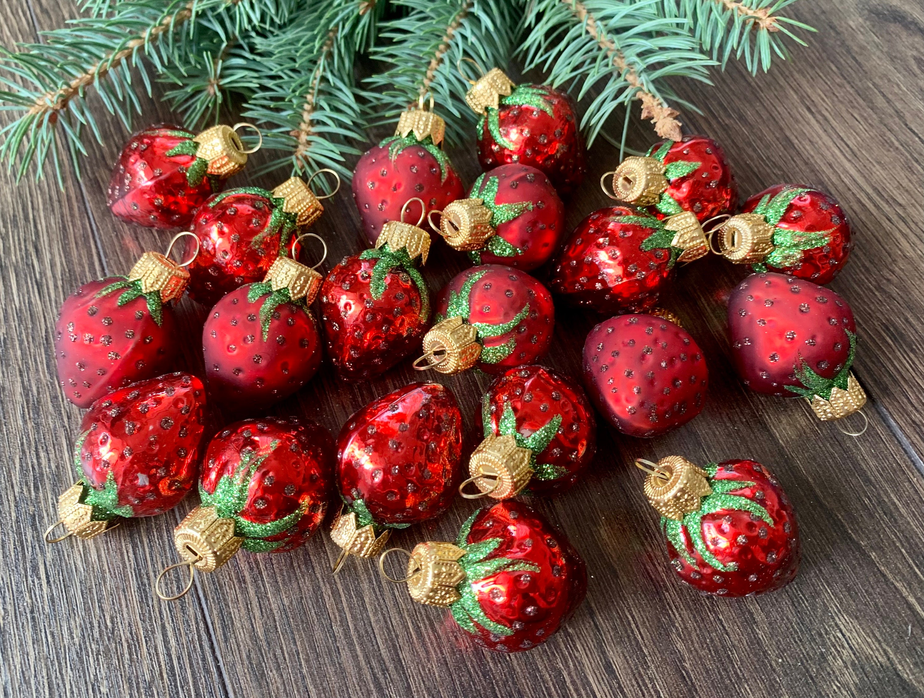 20個のイチゴガラスクリスマスオーナメント、クリスマスガラス