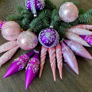 Conjunto de 19 enfeites de vidro natalinos roxos e rosa, vidro soprado para o Natal, decoração de inverno, ideias para presentes, decoração de feriados, Natal 2025