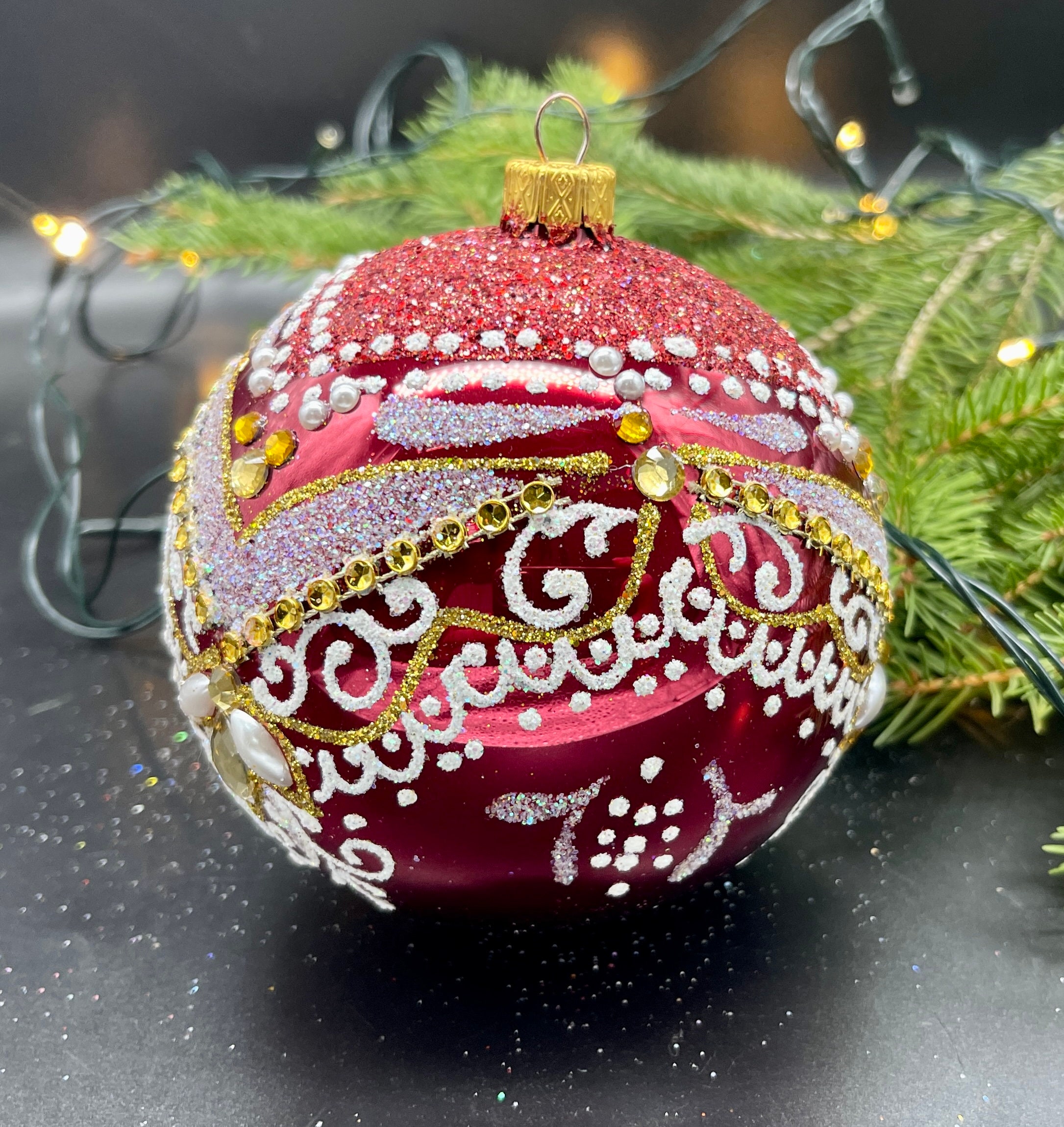 大きな赤い手描きのクリスマスガラスオーナメント、手作りのクリスマス