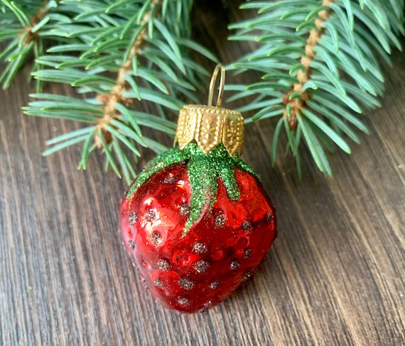 ストロベリークリスマスガラスツリーオーナメント、吹きガラス