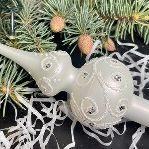 Unique Handmade White Glass Christmas Tree Topper - Festive Holiday Decor, Handcrafted winter Decoration