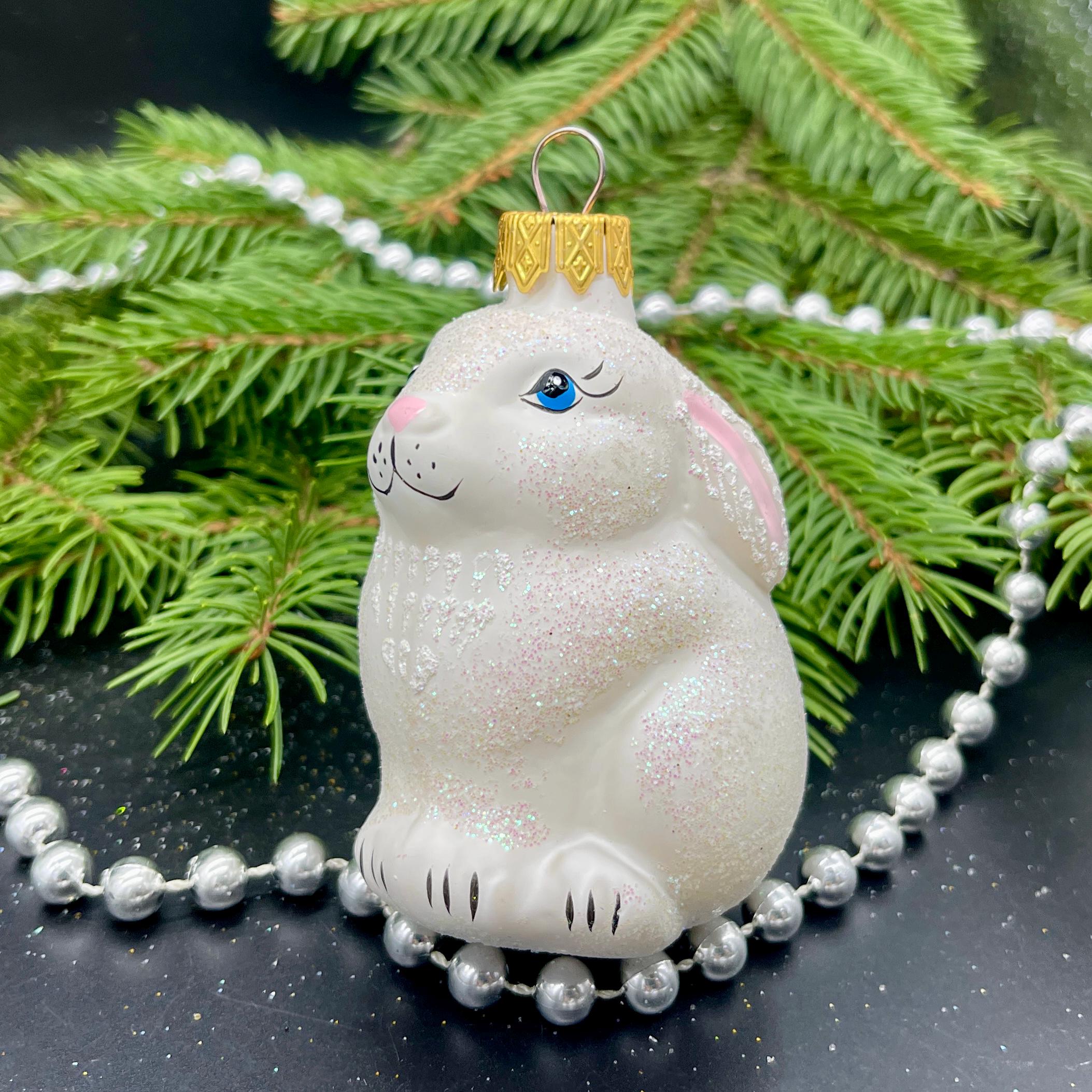 うさぎのクリスマスガラスオーナメント、吹きガラスのクリスマス