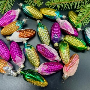 20 small corns glass Christmas ornaments, Antique Christmas  ornaments, 1950s Christmas, vintage Xmas, retro Christmas tree glass ornaments