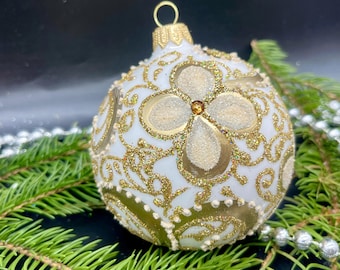 クリスマス　オーナメント ガラス　ガラスオーナメント　手描き　外国製　輸入　雑貨 手拭き手描きガラスオーナメント 「クリスマスイブ」直径80mm | iichi