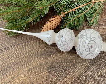 ユニークな手作りの白いガラスのクリスマスツリートッパー - お祝いの