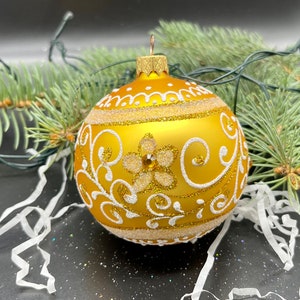 Gold Hand-painted christmas glass ornaments ,Xmas 2025, Winter decor, Gifts ideas, Holiday decor, Handmade Christmas glass ball