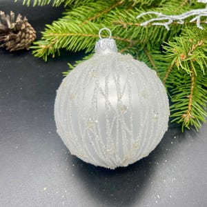 White Hand-painted christmas glass ornaments,custom ornaments,Hand painted Christmas tree glass ornament, Christmas decoration 2024