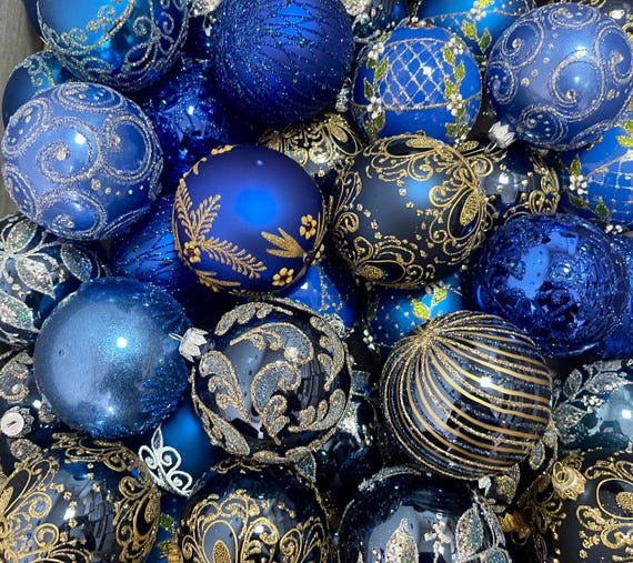 10 個の青いアソートガラスクリスマスボールオーナメント、アソート