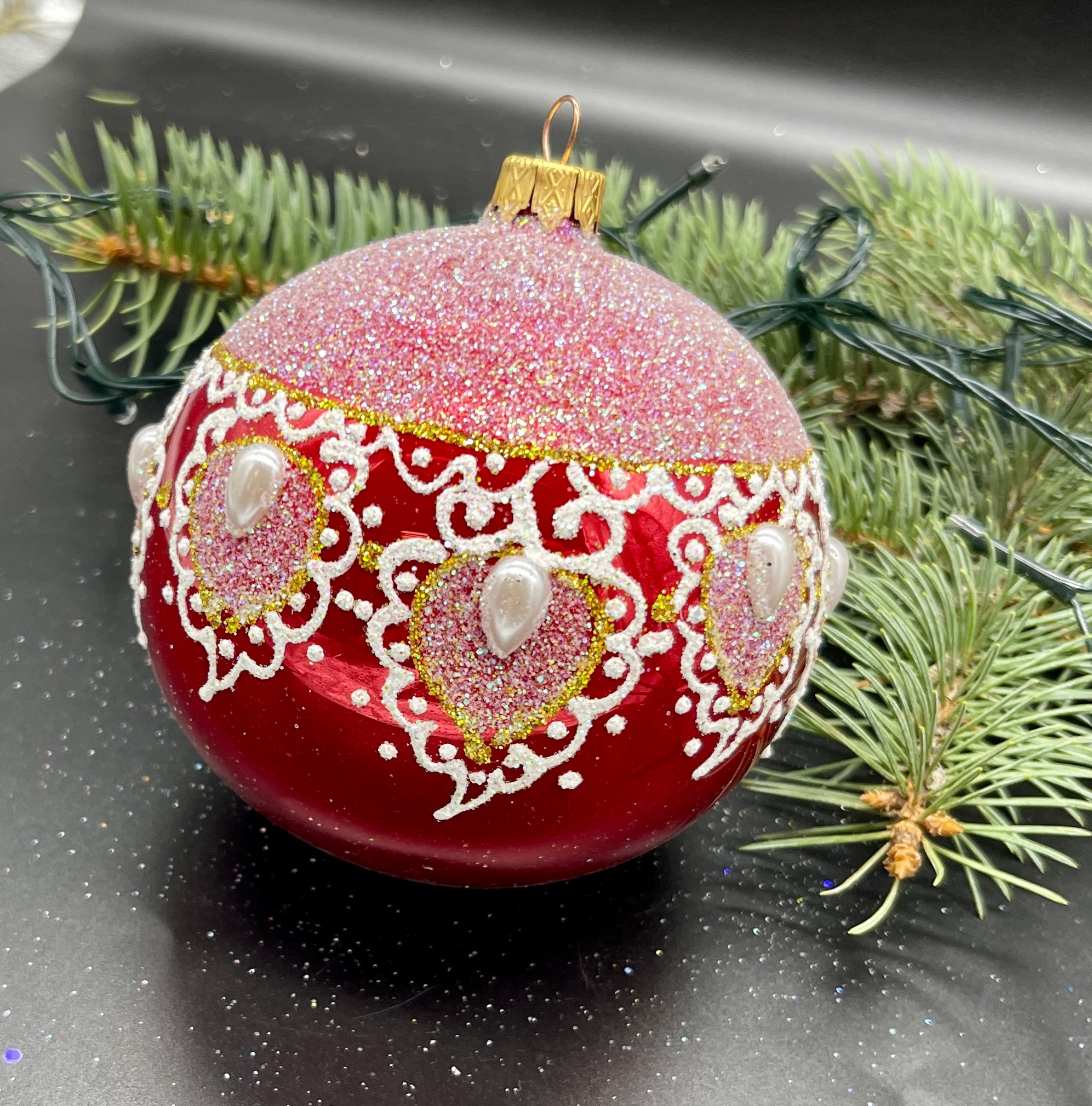 大きな赤い手描きのクリスマスガラスオーナメント、手作りのクリスマス