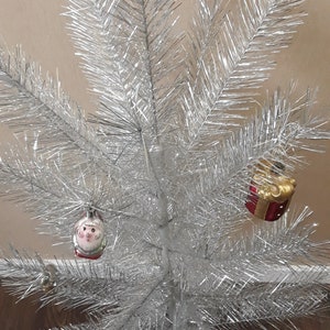 Aluminum christmas tree, silver, aluminum, tree, Christmas Tree, 80s decoration, light up, shiny tree, kitschy tree image 5