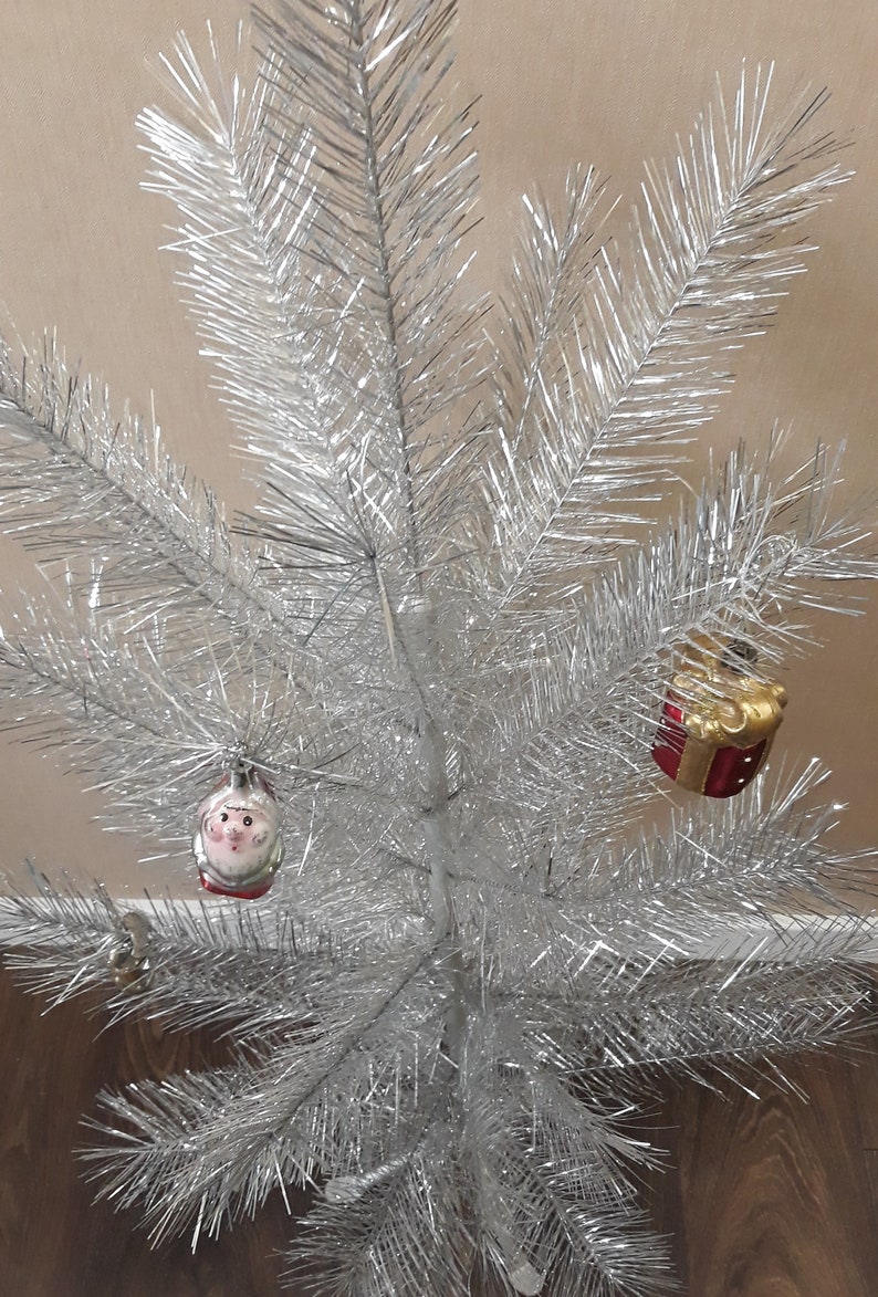 Aluminum christmas tree, silver, aluminum, tree, Christmas Tree, 80s decoration, light up, shiny tree, kitschy tree image 5