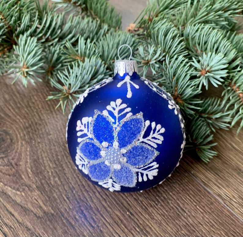 Blue hand-painted christmas glass ornaments,custom ornaments,Hand painted Christmas tree glass ornament ,Christmas decoration 2022