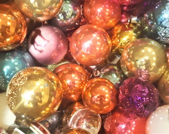 20 Assorted glass christmas tree ball ornaments,assortment xmas antique balls,vintage décor,midcentury ornament, winter holidays decorations