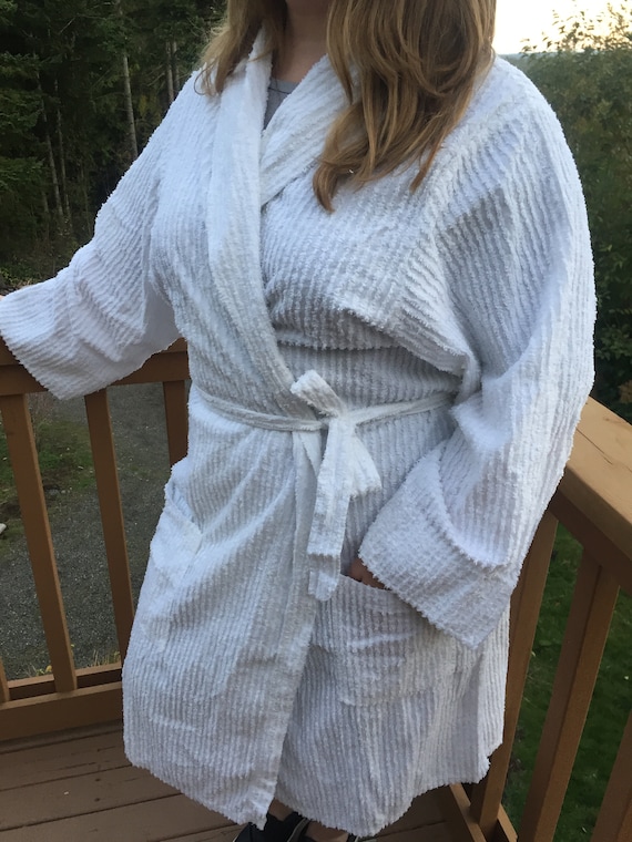 Vintage Pure WHITE Chenille ROBE - Vintage Orvis P