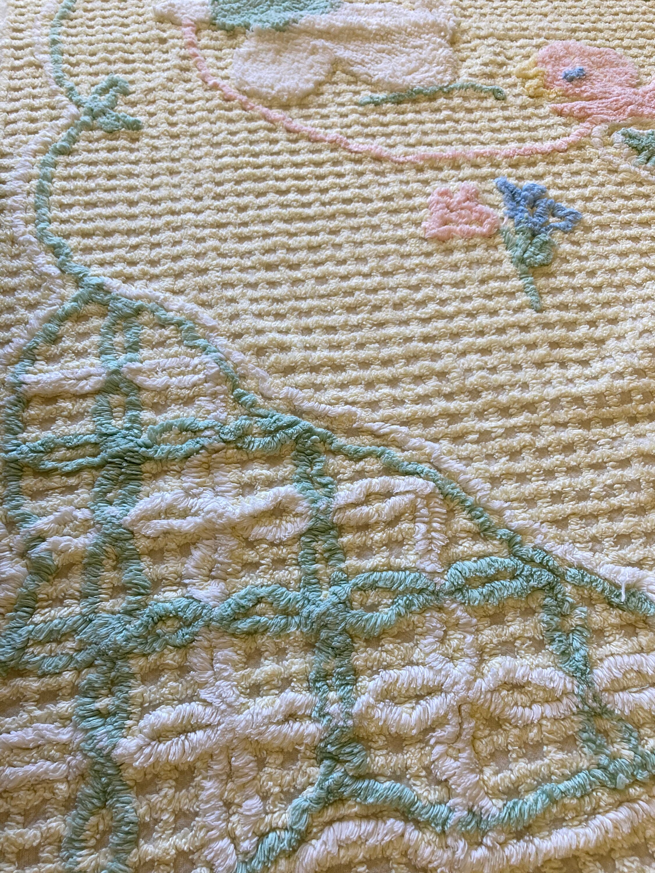 Vintage Chenille BABY Blanket / Crib Bedspread Sweet Kitten on YELLOW