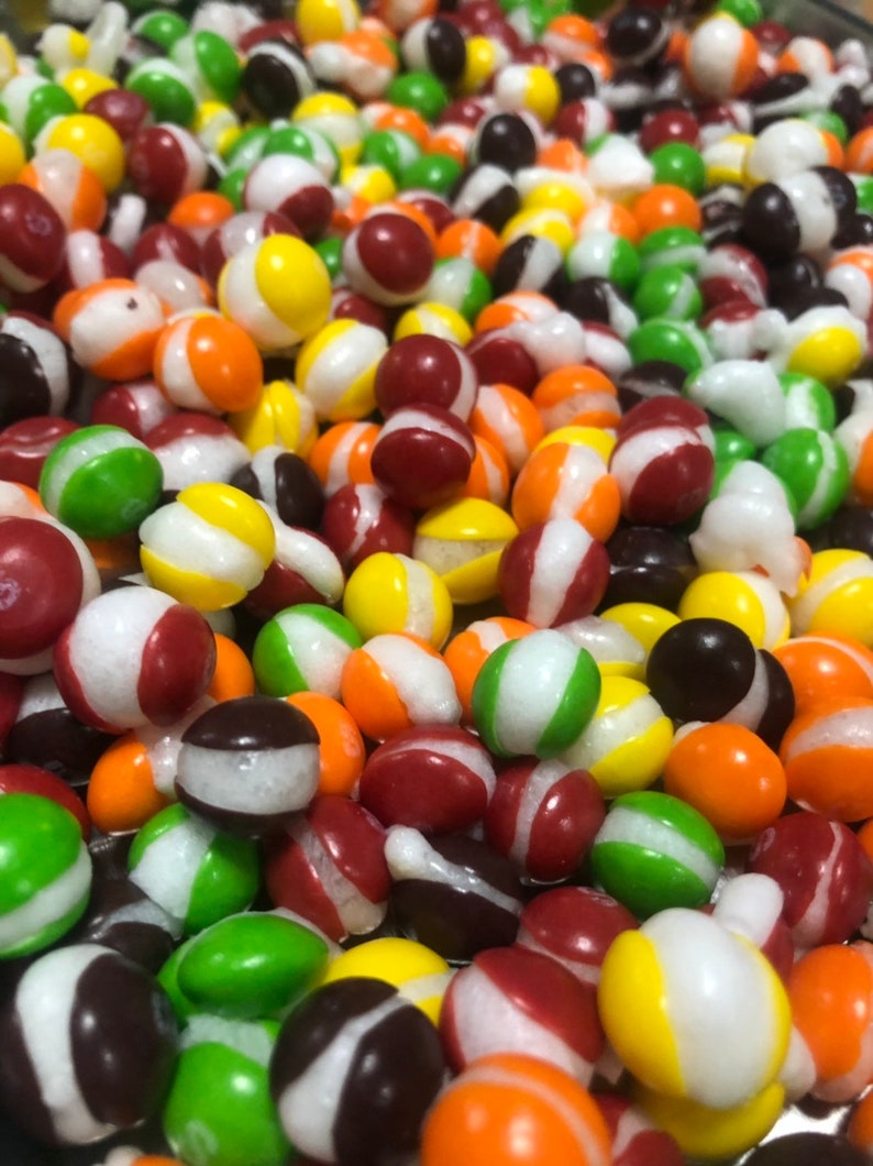 Freeze-dried crunchy skittles