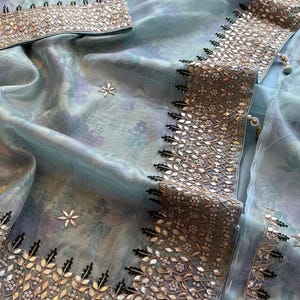 Broderie de tissu sari tenues de fête de mariage saris femmes chemisier sari