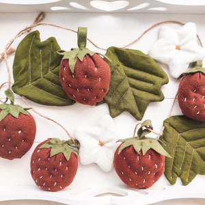 Linen Strawberry Garland, farmhouse garland, cottagecore garland, leaves garland, flowers garland