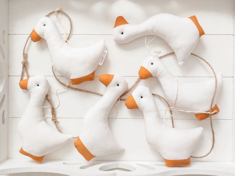Handmade Goose Garland: Eco-Friendly Cotton Nursery Decor (47.2 inch)
