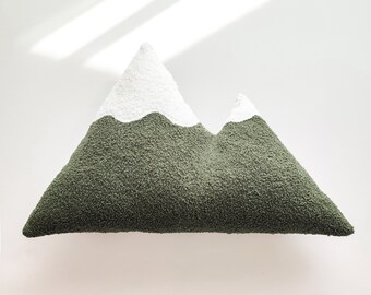 Cuscino di montagna verde grigio, cuscino a forma di montagna, cuscino di montagna, decorazione di montagna, cuscino della foresta