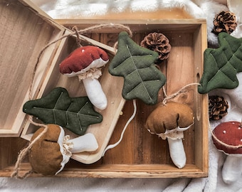 Linen Woodland Garland with Oak Leaves and Mushrooms, Forest Decor