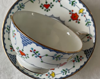 taza de té vintage de China, regalo para ella, vajilla blanca, azul roja, taza floral de China, regalo para amantes del té, regalo de cumpleaños, platos ingleses de China, retro