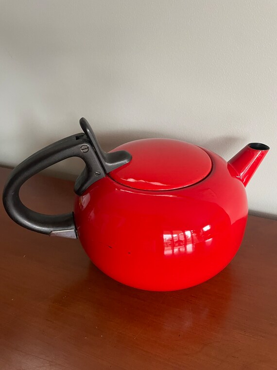Mid century modern tea clearance kettle