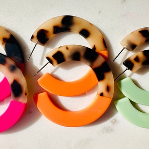 Tangerine Orange & Leopard Tortoiseshell Statement Lightweight Resin Hoop Earrings // bright pink, sage green, festival hoops, animal print,