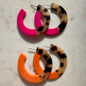 New Colour Tangerine Orange & Leopard Tortoiseshell Statement Lightweight Resin Hoop Earrings // bright pink, sage green, animal print Orange + Pink