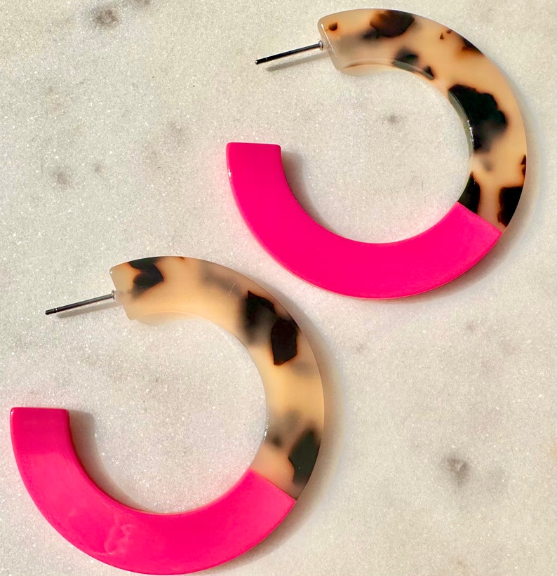 New Colour Tangerine Orange & Leopard Tortoiseshell Statement Lightweight Resin Hoop Earrings // bright pink, sage green, animal print Pink