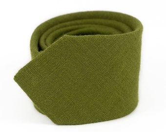 Cravates de garçons d'honneur en lin vert mousse pour les mariages / Moss Green meilleurs hommes cravates et cravates disponibles avec pochette assortie