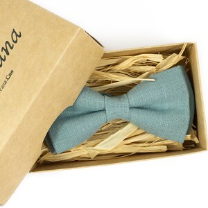 Mint Gray linen classic men&#39;s bow ties for groomsmen gift / Mint Gray pre-tied bow ties for men available with matching pocket square