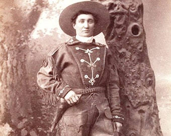 4x6 1880 Calamity Jane PHOTO, Buffalo Bill Wild West Show,Wild Bill Hickok Pal, Cowboy Hat Holster Pistol Pic
