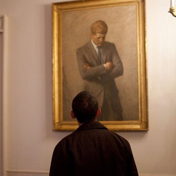 5x7 Barack Obama Admires John F Kennedy PHOTO Portrait White House Art Print