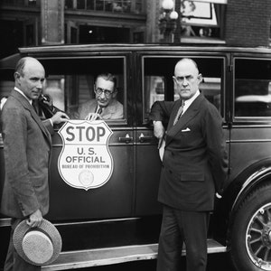 5x7 1930 Prohibition Agent PHOTO,Prohibition Liquor Bureau Sign, Bootleggers Beware of Speakeasy