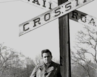 5x7 Amazing Johnny Cash RAILROAD CROSSING PHOTO, Arkansas Farm,On Way to Memphis 1968