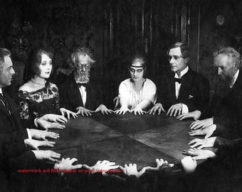 4x6 Creepy Vintage Seance PHOTO Scary Strange Spooky Dead Spirits Ghosts Group Talk Ouija Board