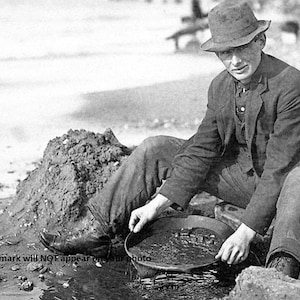 5x7 Panning for Gold PHOTO Alaska Man 1900 Nome Gold Mining Mine Worker Miner